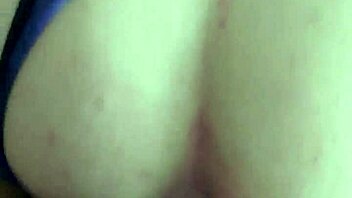 VIZINHO ME FUDA TODO DIA! GOZOU NO MEU CU!