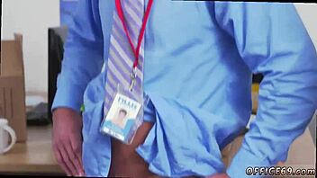 Sugar daddy has gay sex with twink earn that bonus