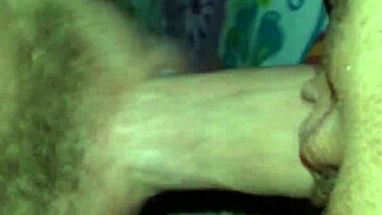 Hott 2 Todd and Heidi Show Off Skinny Frame in Steamy Amateur Action