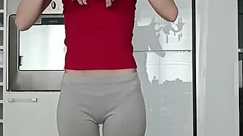 short training routine at the gym with leggings