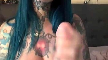 Riae Gives Jerk Off Instructions