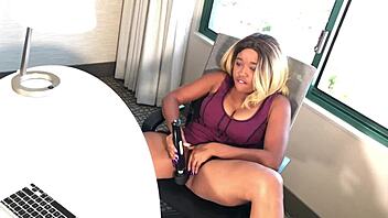 Nina Rivera masturbates intensely in office