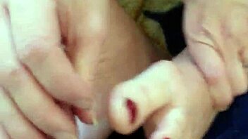 Raven Performs Toejob With Her Feet