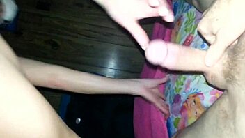 Hott 2 Todd and Heidi Show Off Skinny Frame in Steamy Amateur Action