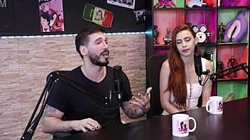 Ela fez gangbang deu buceta para 5 e é bissexual