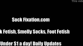 You Cant Keep Your Eyes Off My Feet