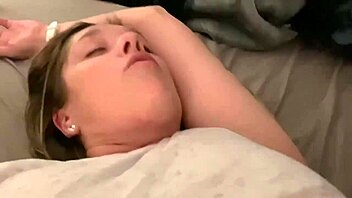Wet Pussy Wife Gets Cumshot Before Work on Sunday?