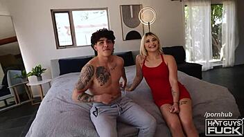 Blonde babe takes big cock doggystyle from muscular bodybuilder