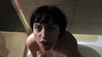 i love licking that milf's pussy during a golden shower and sucking her to a cumshot