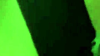 Wet Pussy Wife Gets Cumshot Before Work on Sunday?