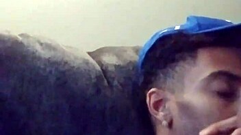 i masturbate with tattoo, feeling so arrogantt