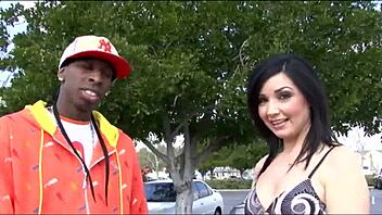 VELVET ENJOYS FUCKING WITH LEGS OPEN