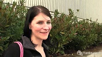 Yanks Babe Tundra Public Restroom Masturbation