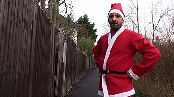 Pascalssubsluts: Dom Destroys Phat Ass Saskia