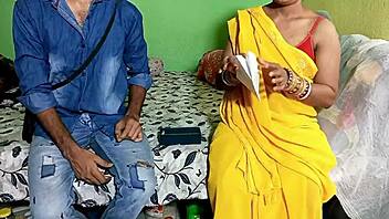 Bhabhi fucks postman while husband is in army.