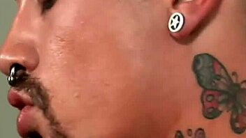 i masturbate my cock as a muscular brit