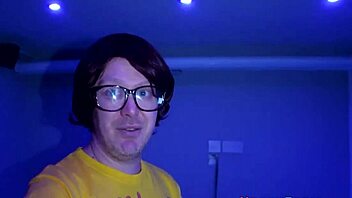 Busty Babe Tricked To Suck Cock First Time