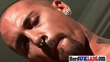 i masturbate my cock as a muscular brit