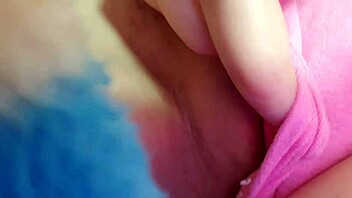 culo grande gets massaged and fucked by monster cock