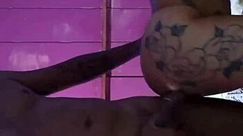 fucking the hot mature after her shower change