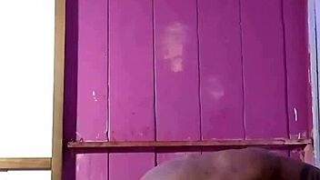 fucking the hot mature after her shower change