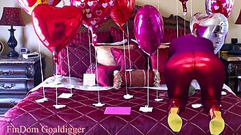 Smelly dirty shoes valentines fuck with latex domination