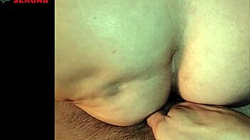 serbian amateur valentina chili sits on penis for cumshot