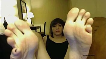 sexy emo tranny teases with her feet on webcam homemade