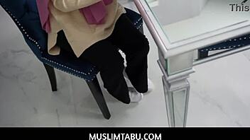 Arab girl Bianca fucks huge cock!