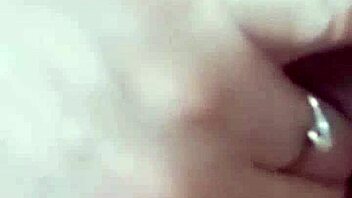 This angle masturbation feels so good, reaches orgasm