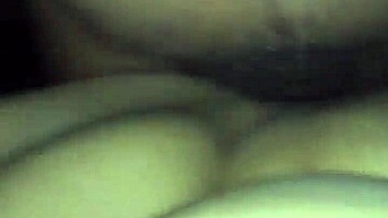 BBC makes ebony BBW squirt hard.