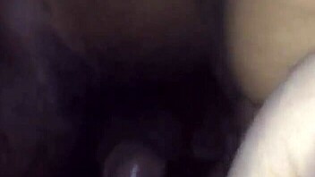 BBC makes ebony BBW squirt hard.