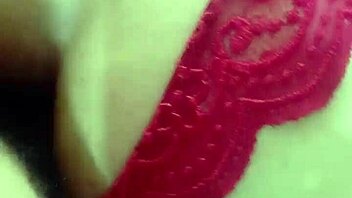 Hot wife receives anal creampie from amateur.