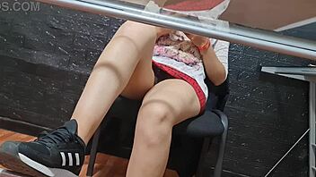 camara espia a universitaria argentina nataly vino al trabajo sin bragas