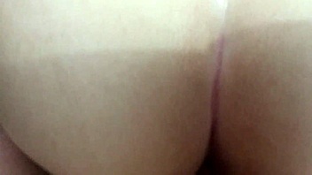 Perfect ass of novinha L Doll for anal?