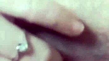 This angle masturbation feels so good, reaches orgasm