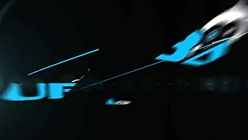 Holy Shit, Poison Ivy Shoves a Bat Up Harley’s Ass!