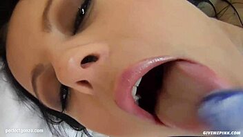 veronica sanchez gonzo style solo fingering masturbation on give me pink!