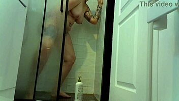 Big Tits Milf Fucked in Paris Shower