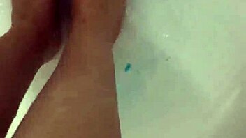 I take off my nylon and i take a shower