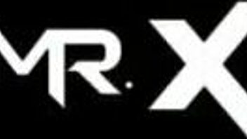 fashionbusiness - boss girl undresses girl e1 70