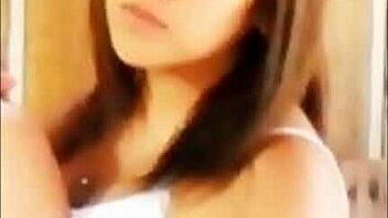 i'm ivon dancin sexy with my big ass