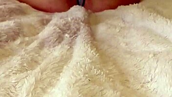 I’m obsessed with fingering my fetish mala dvojka, can’t stop thinking about it every day.