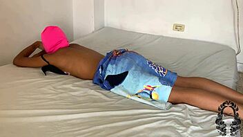 Relaxing Massage With Latina And Ebony Babe