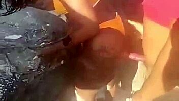 Bela Índia Drives Abricó Beach Wild with Insane Bukkake Action