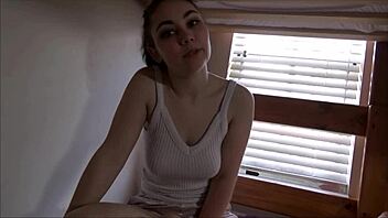 Lenna Lux's unconventional family therapy session turns intimate