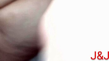 Глянь на мою большую жопу в стрингах