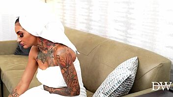 Bush queen Leah Michelle craves big black cock snack.