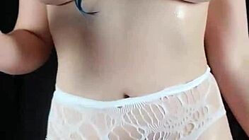 My Big Fat Pawg Ass Looks Best Covered in Cum, Would You Add Yours?