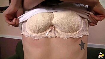 i'm zoey foxx sucking cock for facial